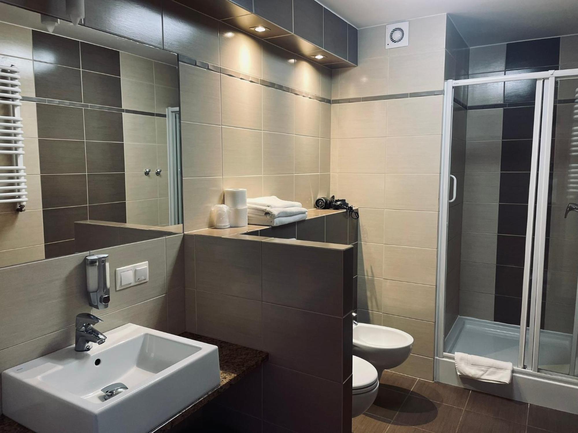Papaver Hotel Ślesin Esterno foto