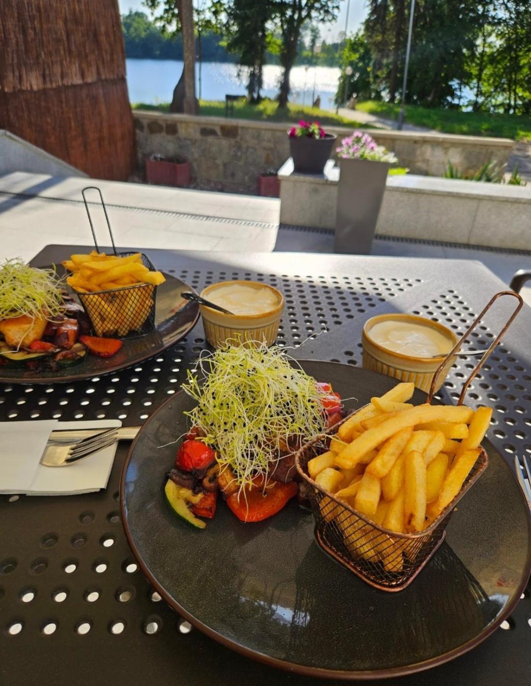Papaver Hotel Ślesin Esterno foto