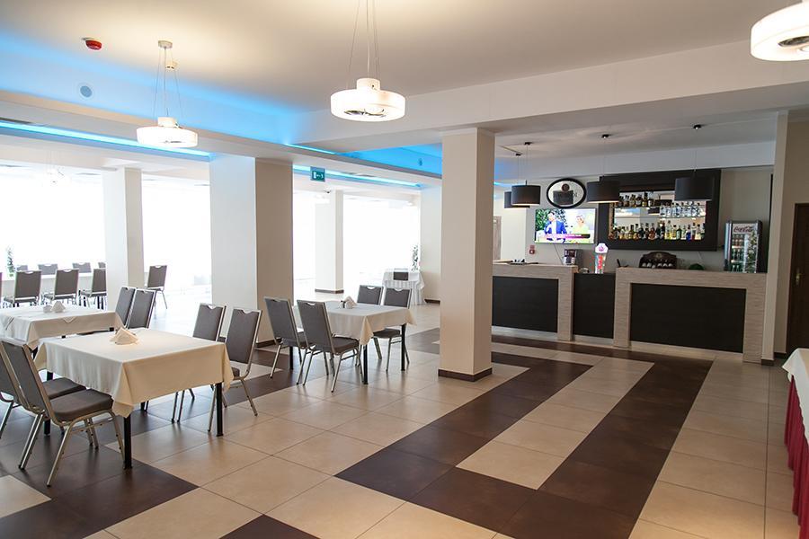 Papaver Hotel Ślesin Esterno foto